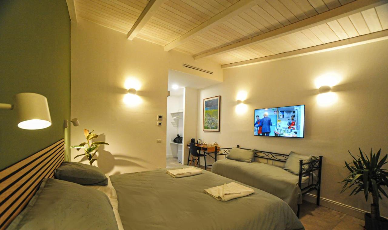 Tenuta Bussete Country Hotel Viterbo Exterior photo